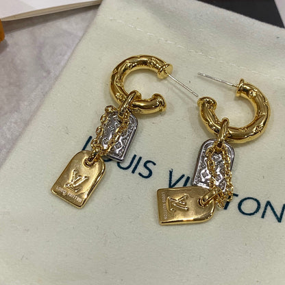 Pendientes Colgantes con Ficha Vintage de Moda