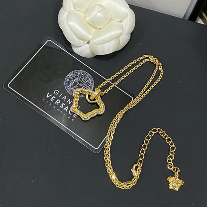 Collier Méduse ajouré vintage