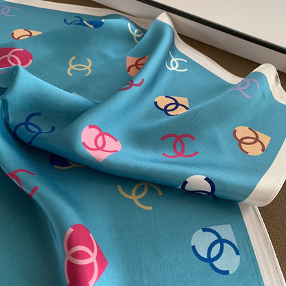Foulard carré élégant