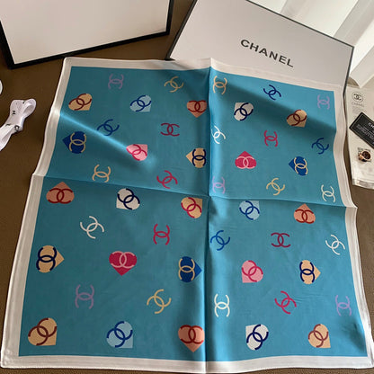 Foulard carré élégant