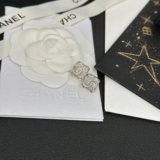 Boucles d'oreilles carrées creuses