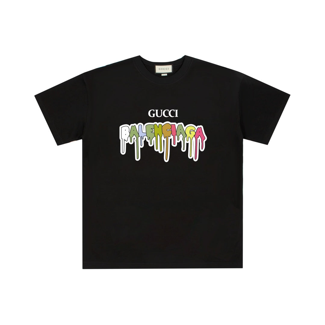 Camiseta con estampado y marca compartida de graffiti