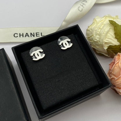 Boucles d'oreilles mini-lettres tricolores