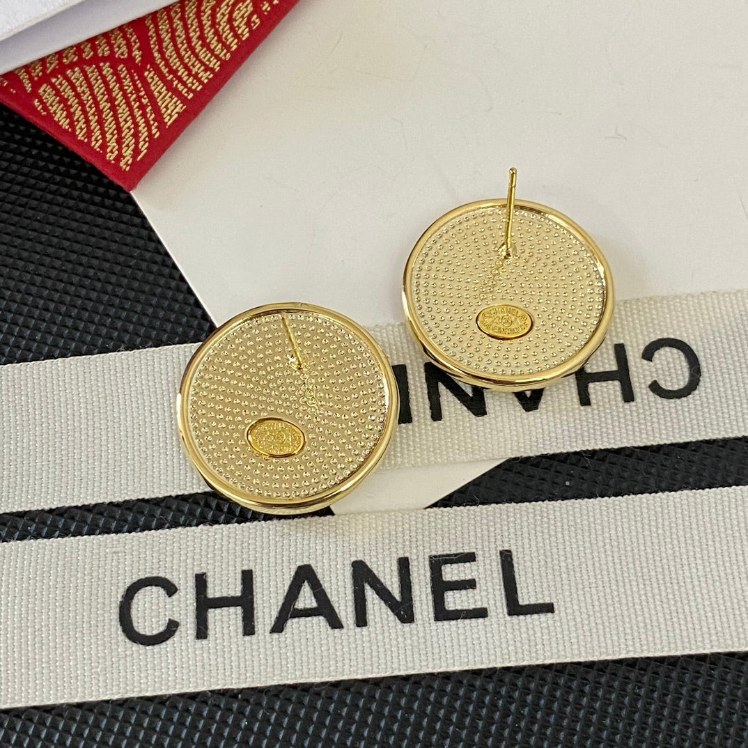 Pendientes redondos dorados vintage