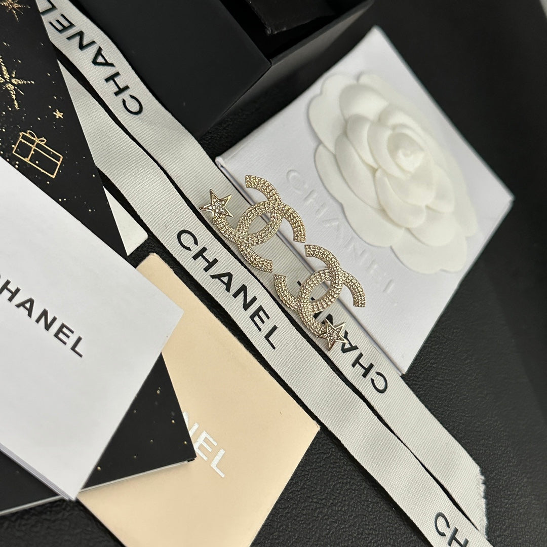 Pendientes de logotipo de estrella de moda