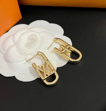 Boucles d'oreilles classiques personnalisées en L