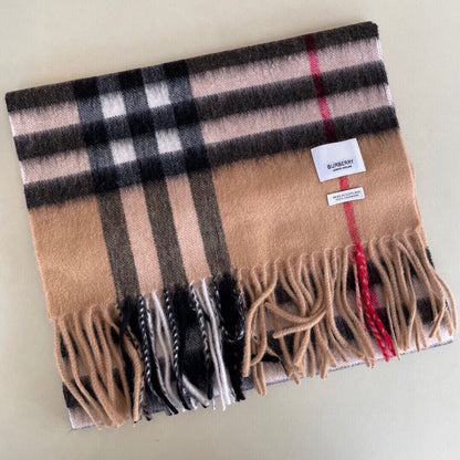 Bufanda multicolor clásica a cuadros con borlas