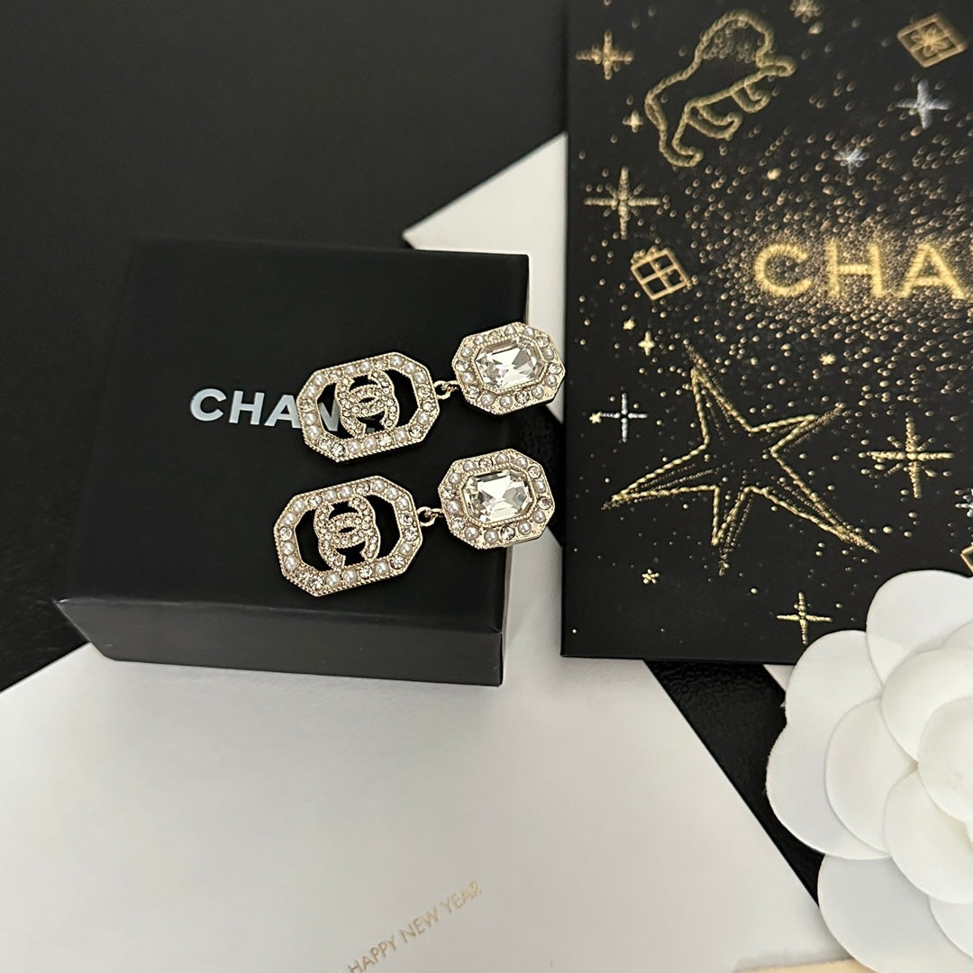 Elegantes pendientes de moda con colgante de diamantes de imitación