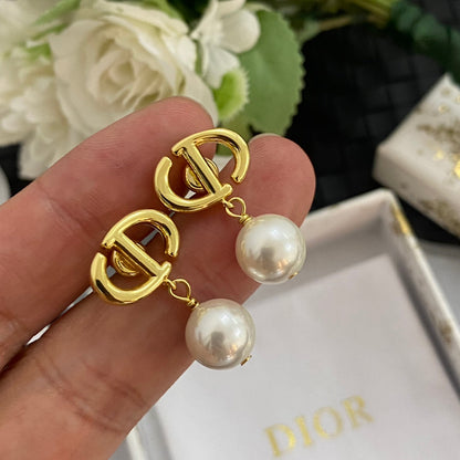 Pendientes Colgantes de Perlas de Metal de Moda