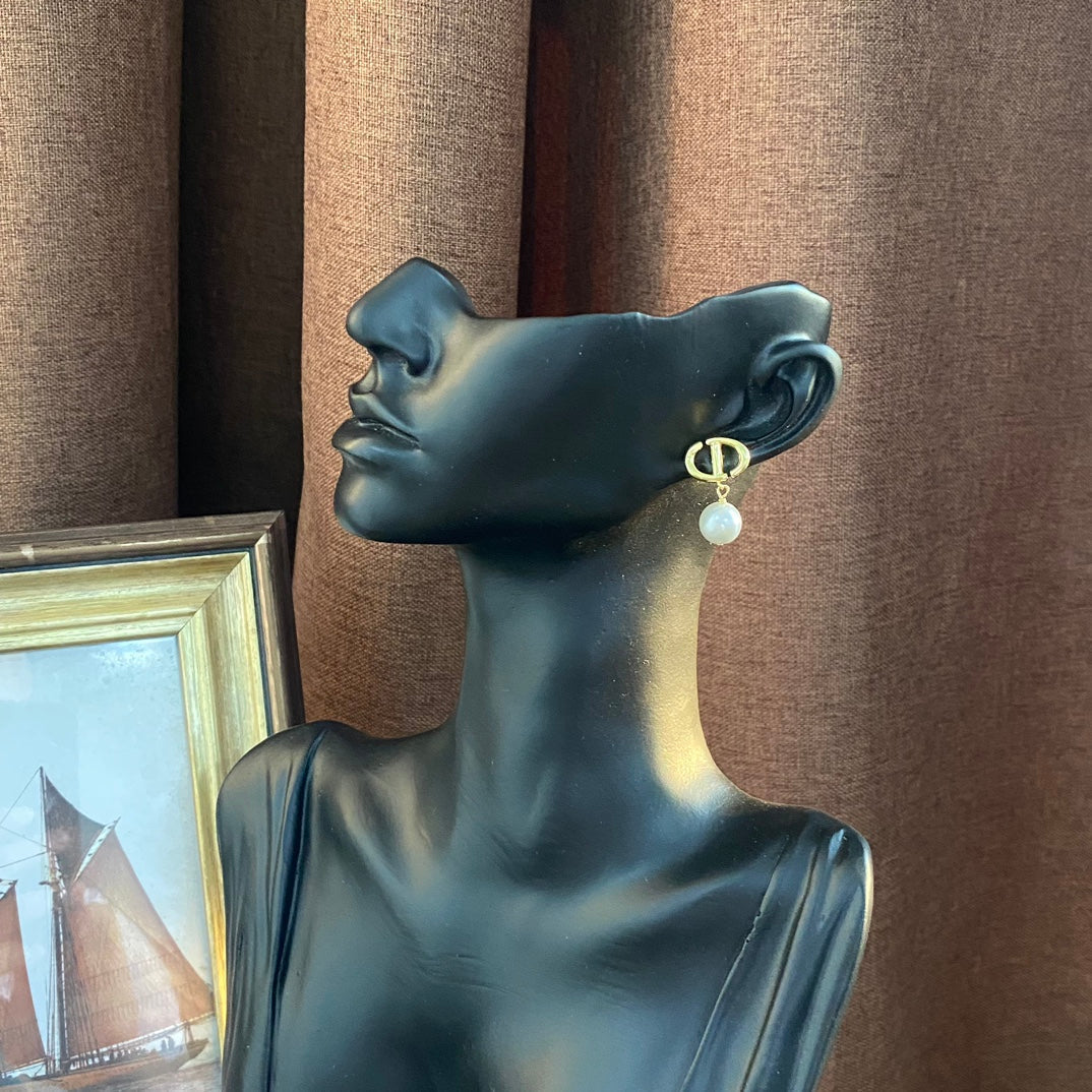 Pendientes Colgantes de Perlas de Metal de Moda