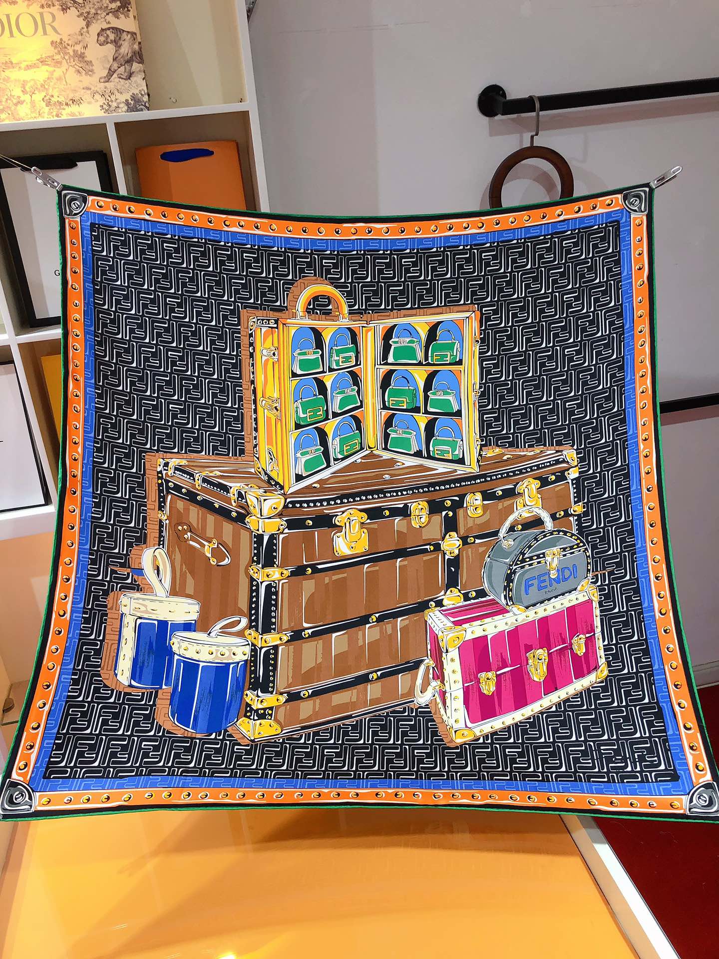 Pañuelo de seda estampado gráfico de bolso vintage