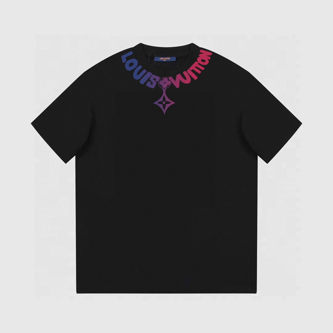 Camiseta con logo estampado en el escote