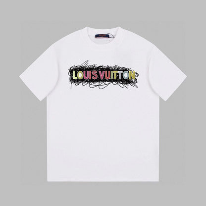 Camiseta estampada variada con ribete negro