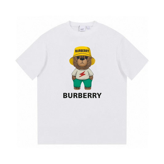 Camiseta con estampado de oso de dibujos animados