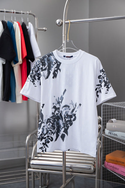 Camiseta estampada con patrón floral