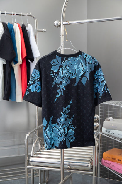 Camiseta estampada con patrón floral
