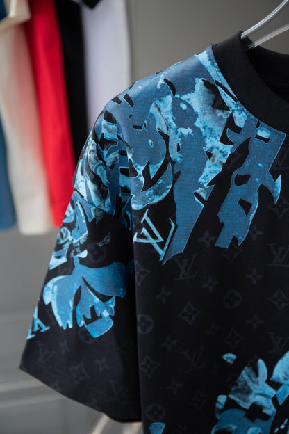 Camiseta estampada con patrón floral