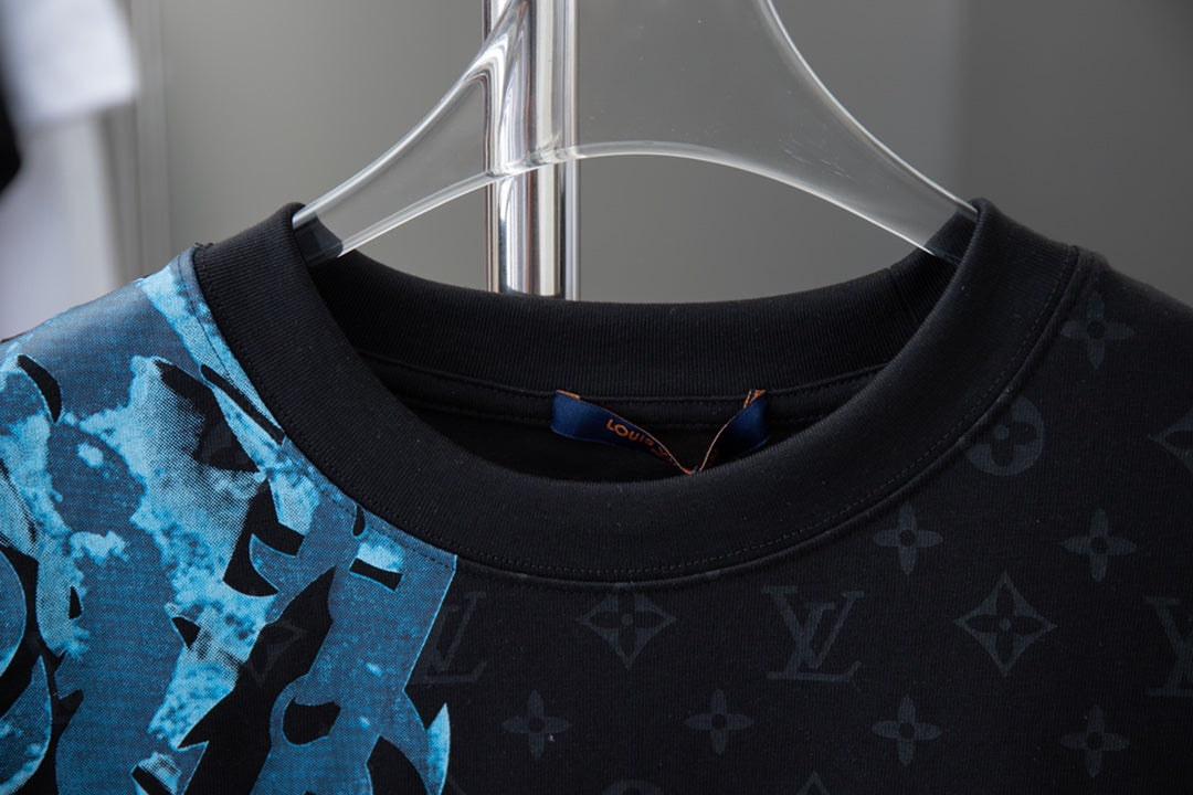 Camiseta estampada con patrón floral