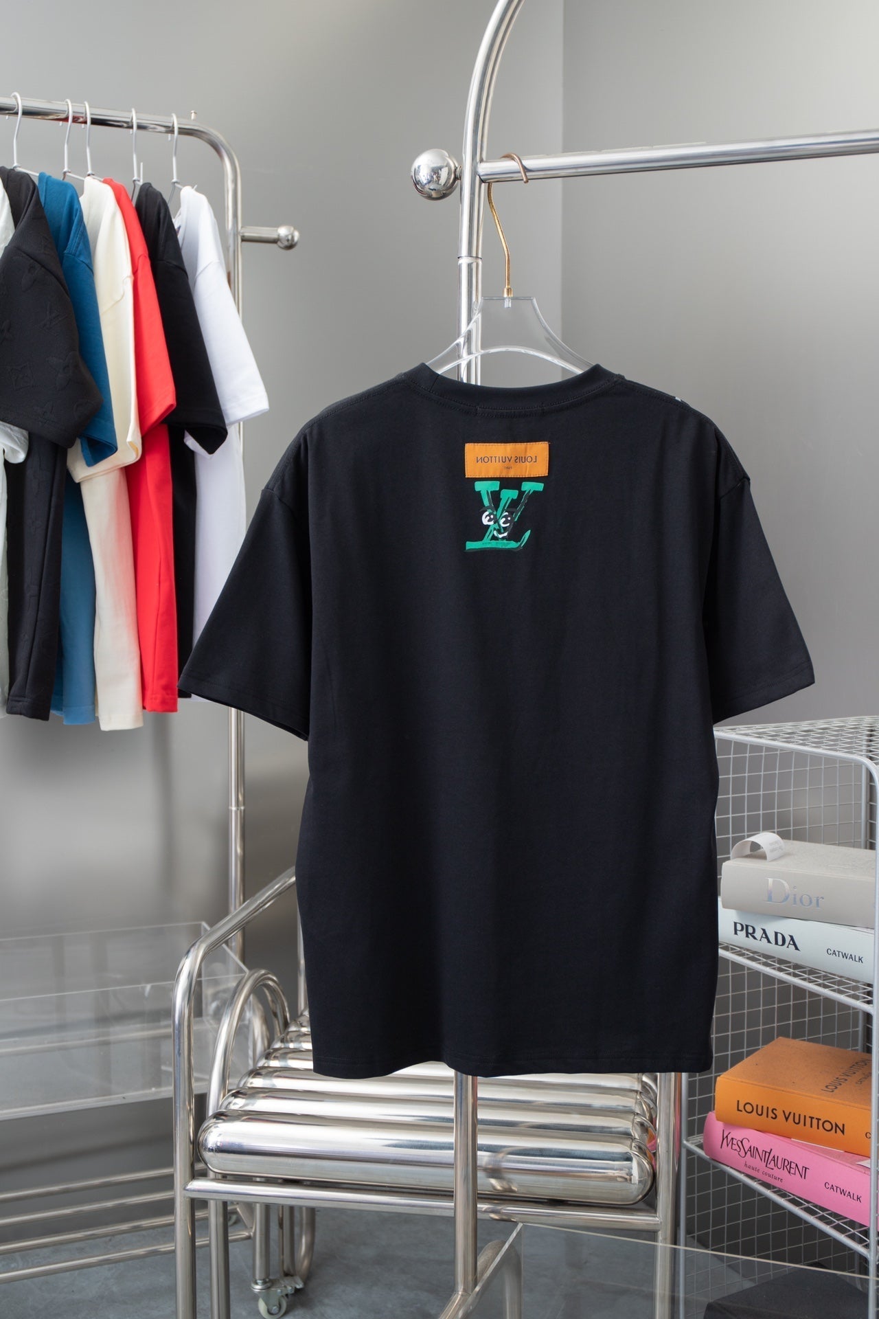 Camiseta con estampado facial