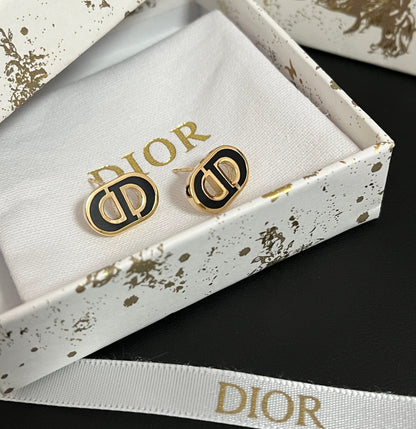 Pendientes de CD elegantes y sencillos