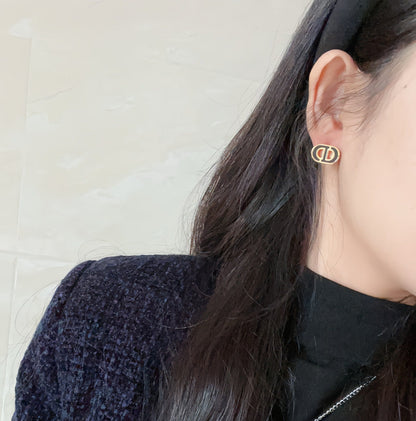 Pendientes de CD elegantes y sencillos