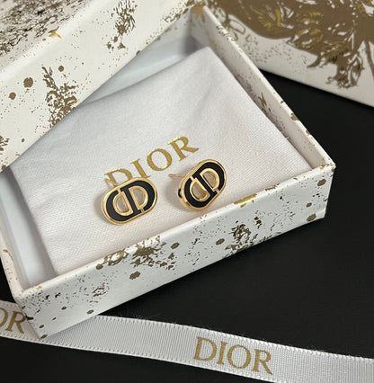 Pendientes de CD elegantes y sencillos