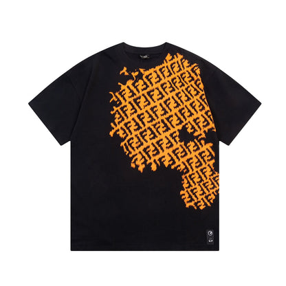 Camiseta con el logo impreso a medias
