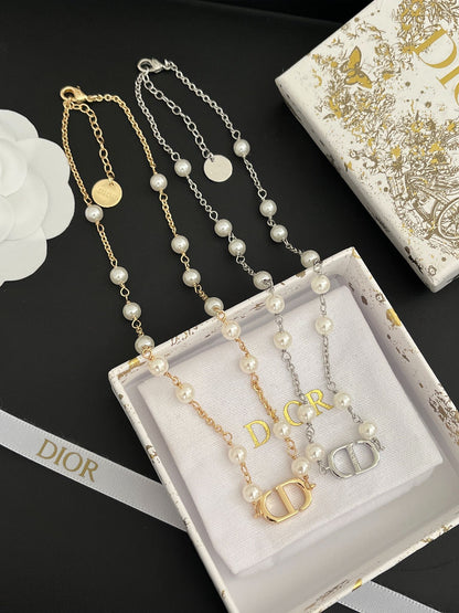 Joli collier de perles