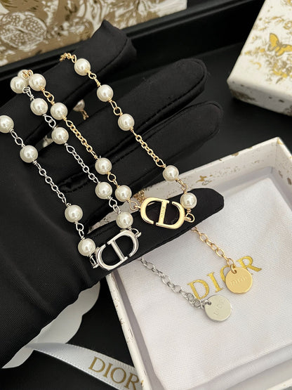 Joli collier de perles