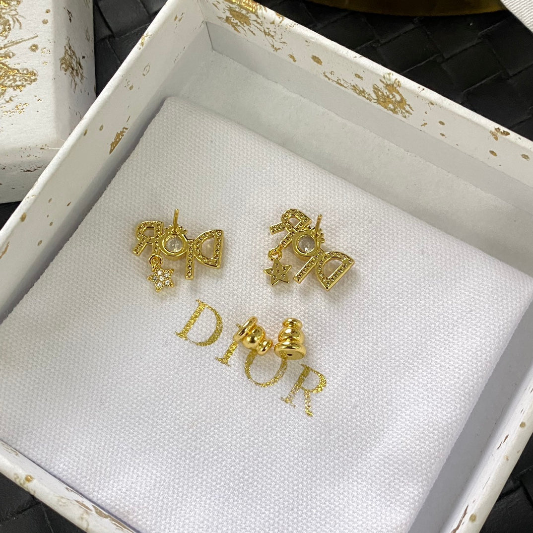 Pendientes de cristal con letras de moda