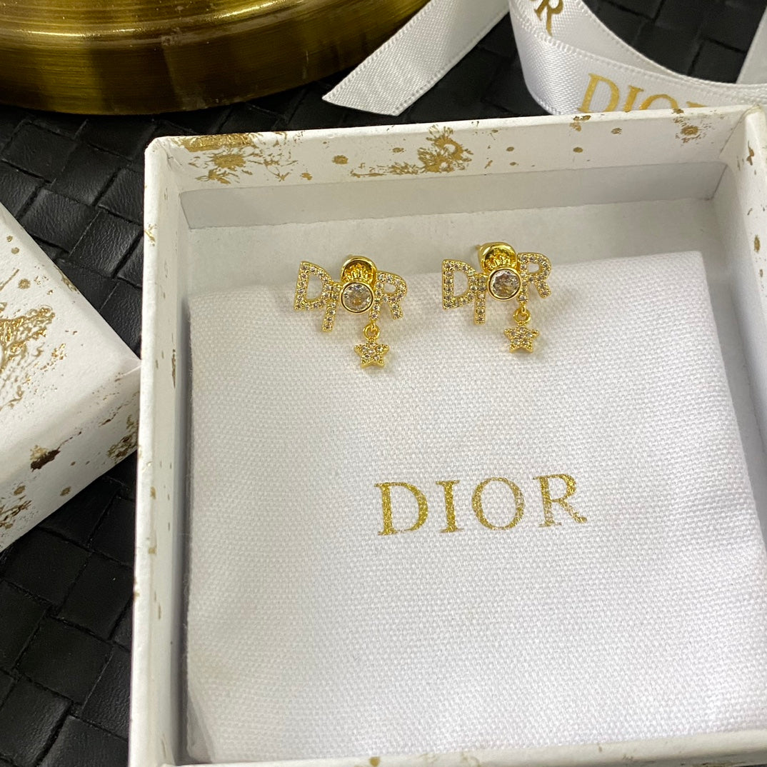 Pendientes de cristal con letras de moda