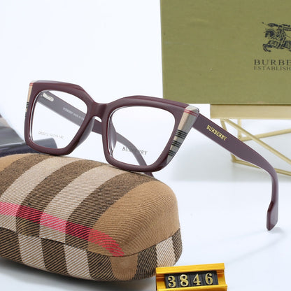 Lunettes œil-de-chat à carreaux tendance