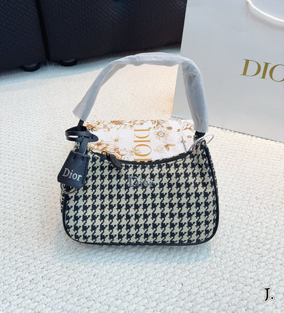 mini sac croissant en toile