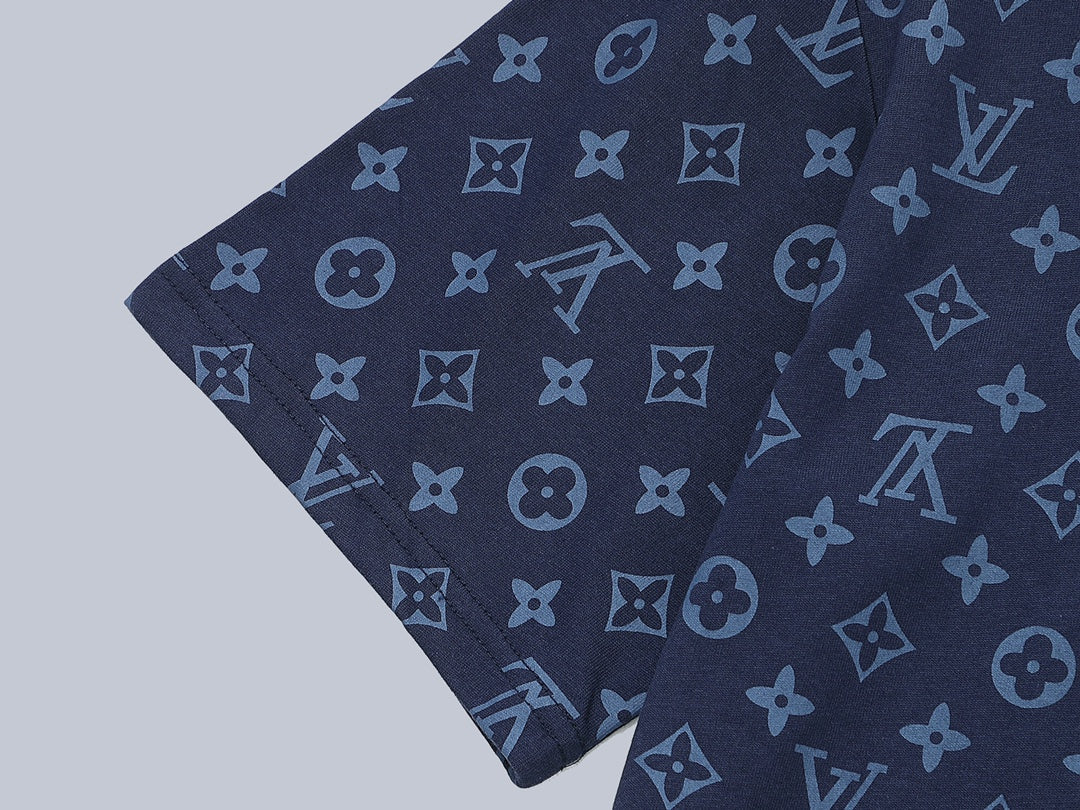 Camiseta con estampado completo