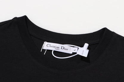 Camiseta con estampado de mariposas