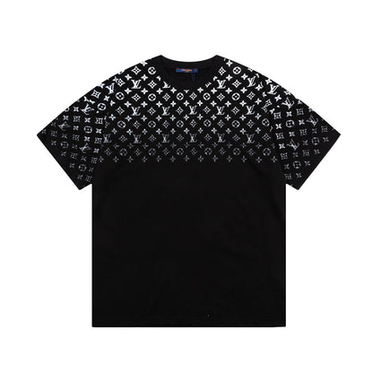 Camiseta con estampado de monograma degradado