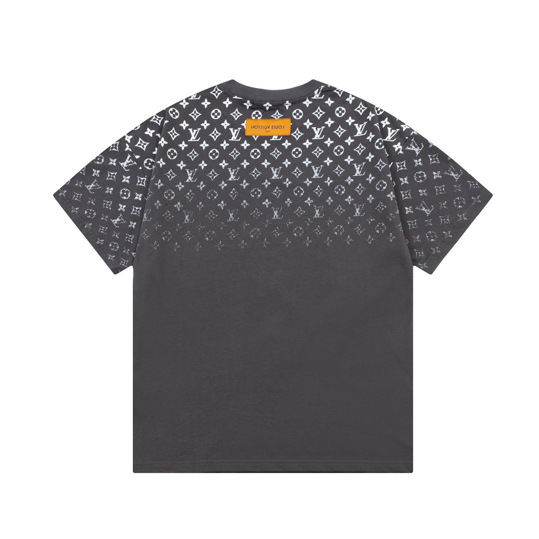 Camiseta con estampado de monograma degradado