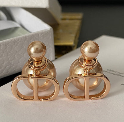 Pendientes de perlas sencillos