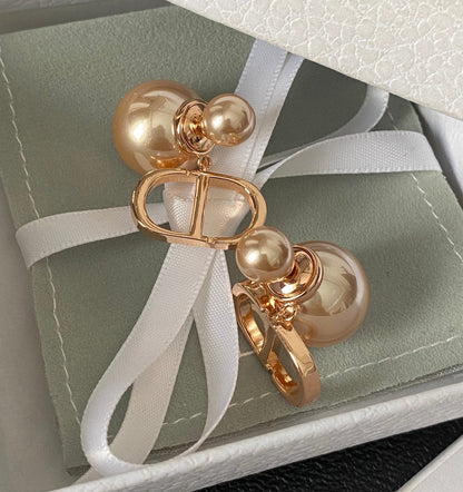 Pendientes de perlas sencillos