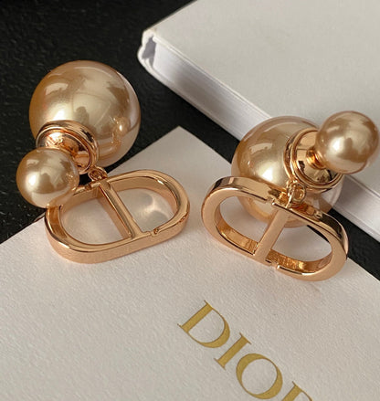 Pendientes de perlas sencillos