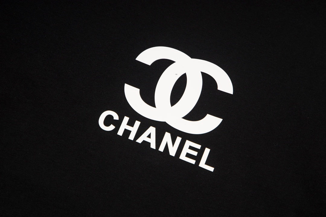 Camiseta estampada con la C de Simple