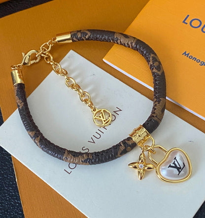 Pulsera clásica de cuero personalizada