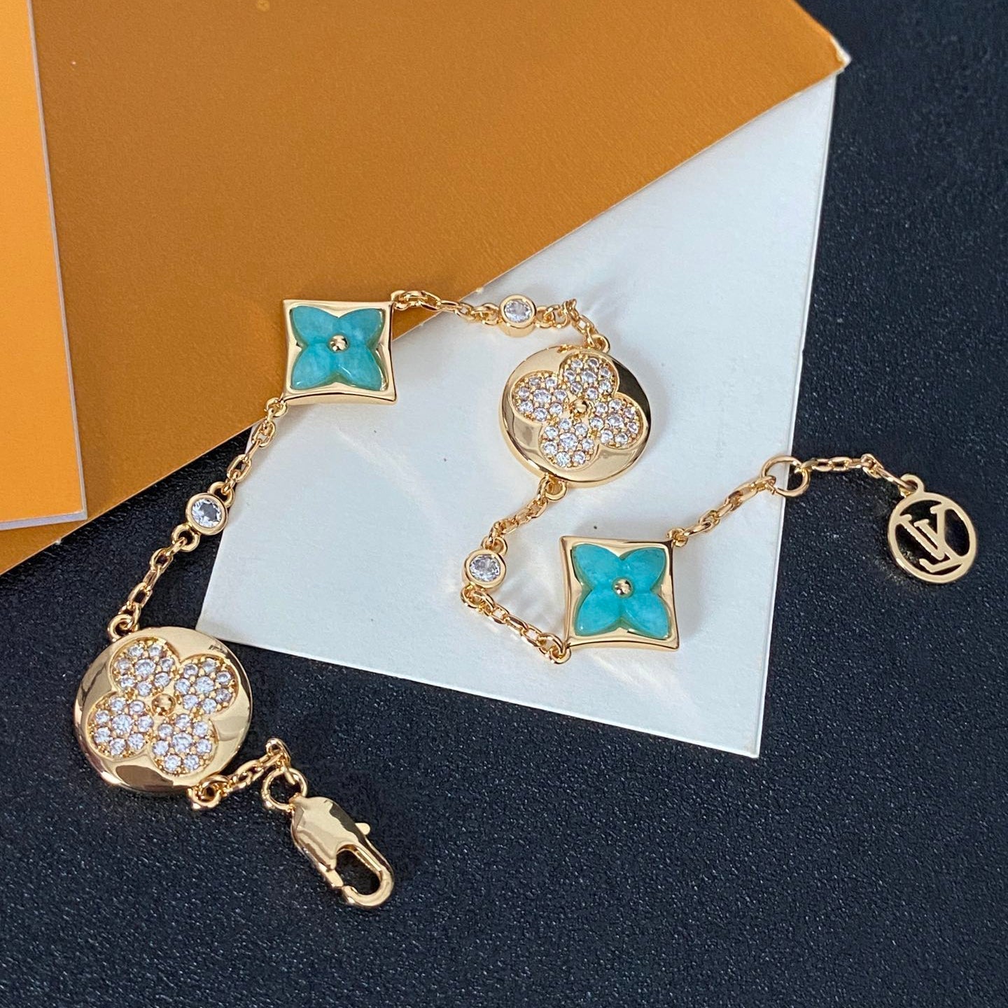 Pulsera Multi-Diseño Blossom