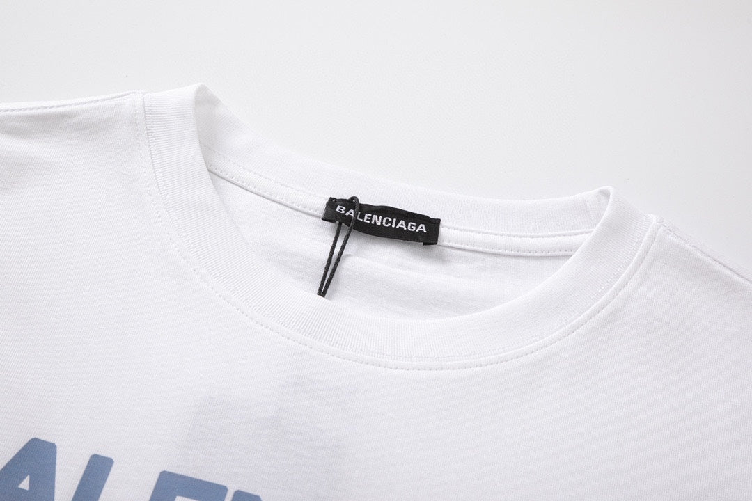 Camiseta clásica con estampado de letras