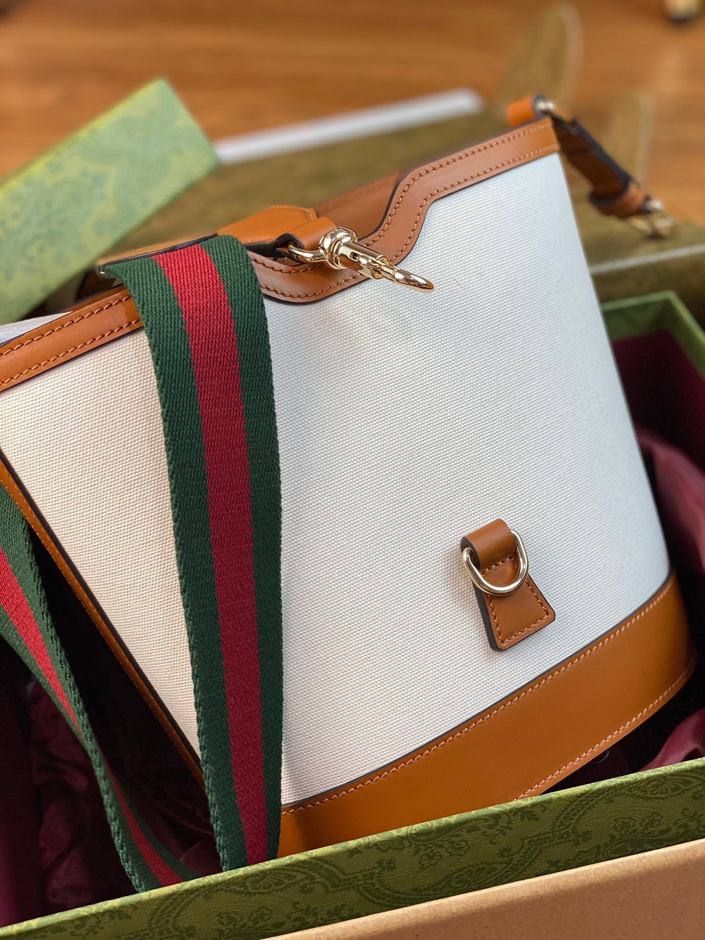 BOLSO DE HOMBRO TIPO SACO