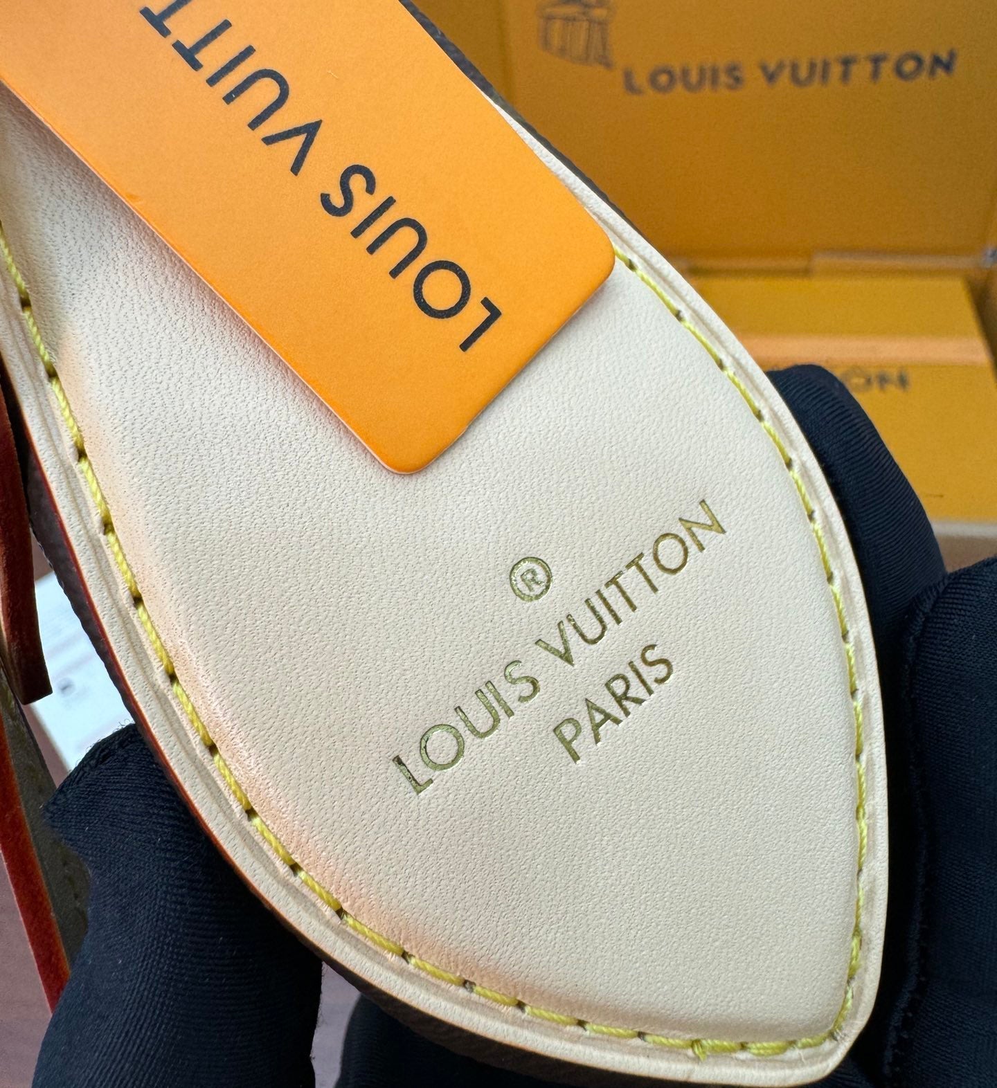 Bolso de hombro pequeño de lujo clásico