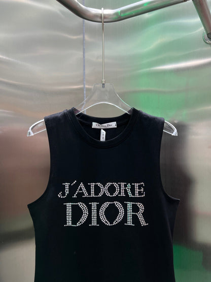 Camiseta sin mangas estilo segunda mano vintage con diamantes de imitación.