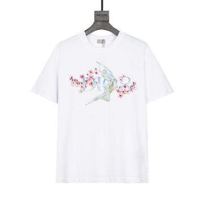 Camiseta con estampado de flor de ciruelo