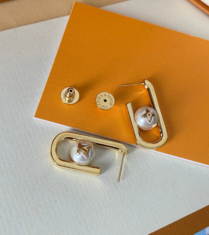 Pendientes de perlas sencillos