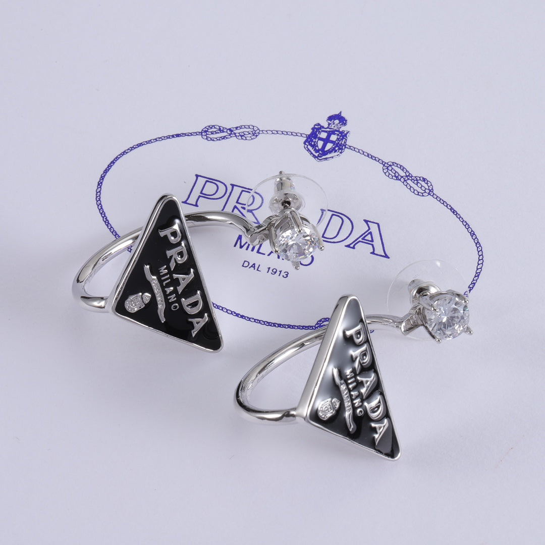 Pendientes con Símbolo de Triángulo